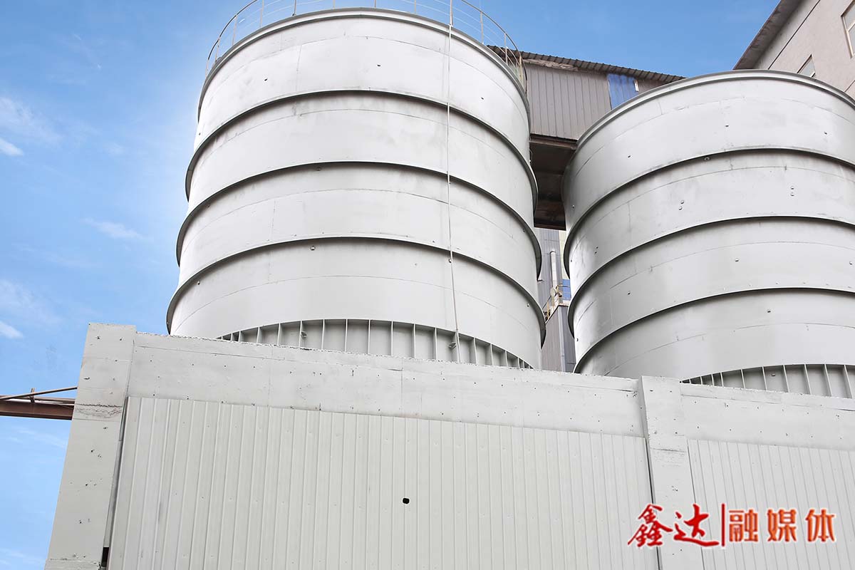 决战全年胜丨精心“备餐”保高炉，原料厂奋斗号角正响亮！